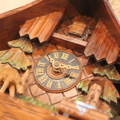 Lot 154 Germany Cuckoo Clock (needs repair, has all pieces)