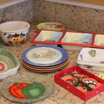 Lot 160 Colorful Ceramic Serving Pieces