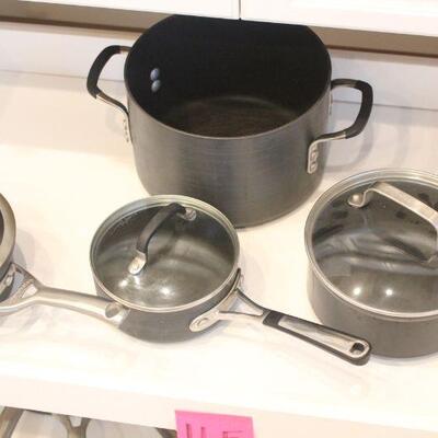 Lot 165 Pots & Pans