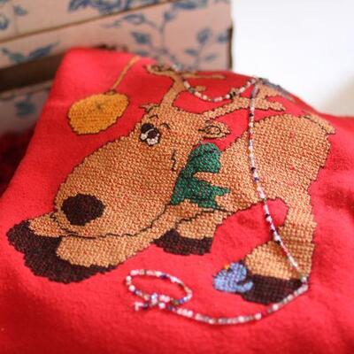 Lot 188 Women's Accessories, Umbrellas, Clothing