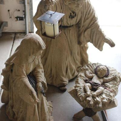 Lot 190 XL Christmas Resin Yard Art (lightweight)