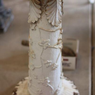 Lot 208 Garden Bird Bath