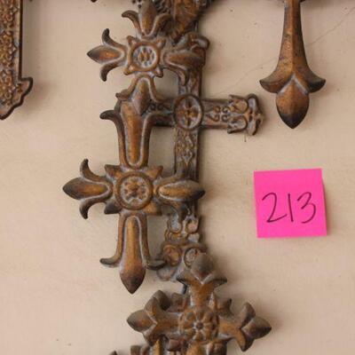 Lot 213 Lrg. Metal Wall Cross Décor