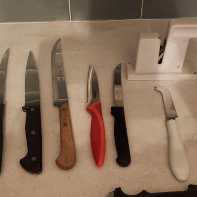 Lot 161:  Knives and Sharpener lot