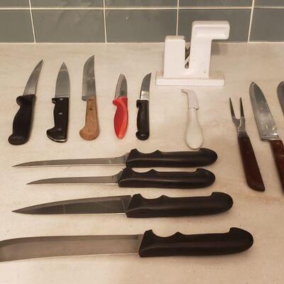 Lot 161:  Knives and Sharpener lot