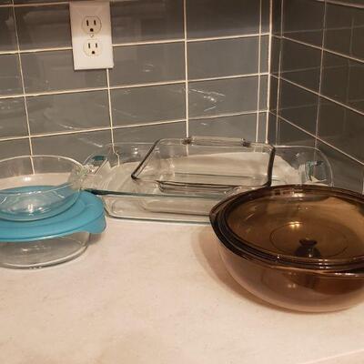 Lot 166: Pyrex Lot