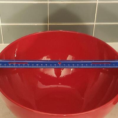 Lot 167: Large Red Bowl & Covered Casserole Dish