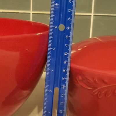 Lot 167: Large Red Bowl & Covered Casserole Dish