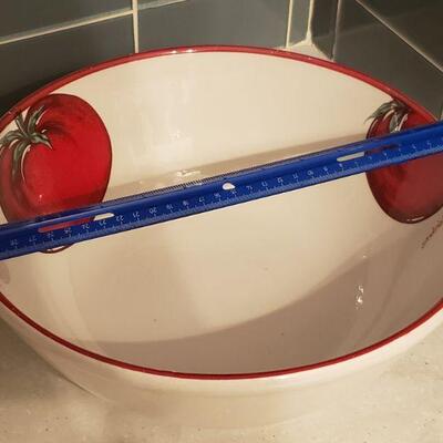 Lot 168: Crate & Barrel Nesting Bowls