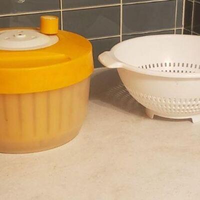 Lot 171: Salad Spinner & Strainer