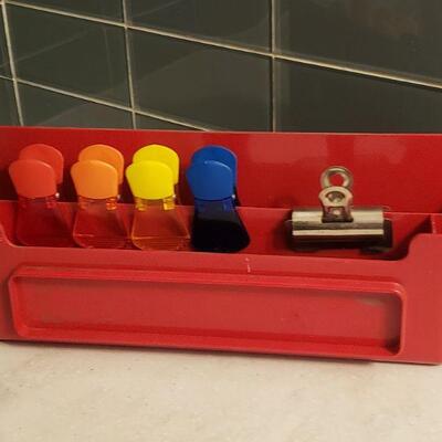 Lot 179: Dish Rack & Refrigerator Magnet Organizer