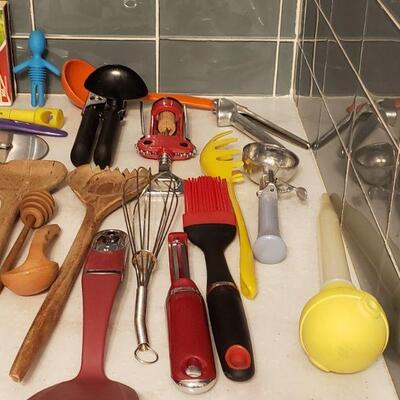 Lot 181: Cooking Utensils Lot