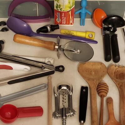 Lot 181: Cooking Utensils Lot