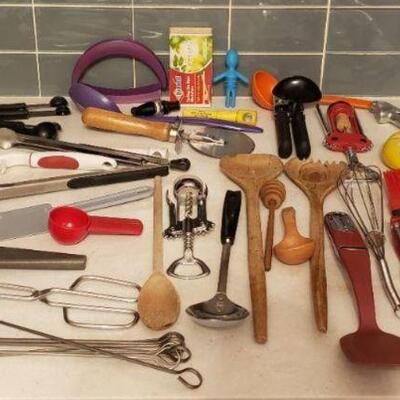 Lot 181: Cooking Utensils Lot