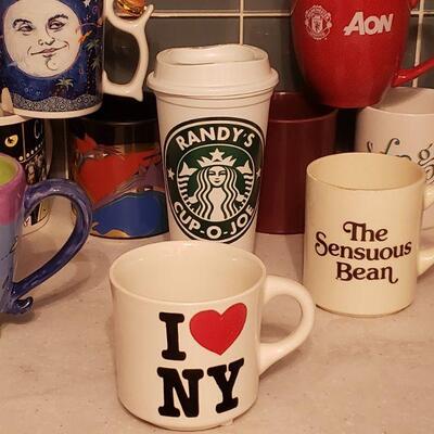 LOT 182: Coffee Cup lot