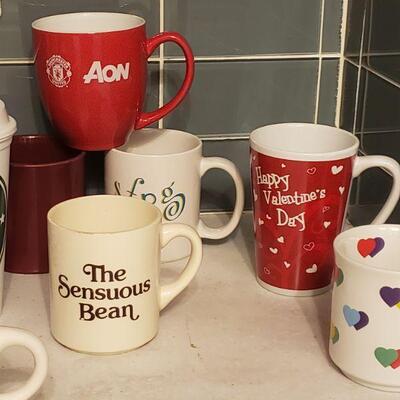LOT 182: Coffee Cup lot