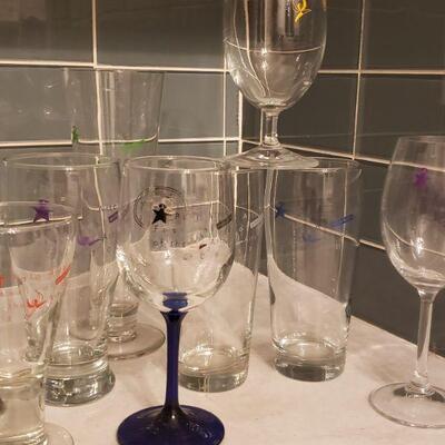 Lot 184: Palo Alto Festival of the Arts Collectors Glasses