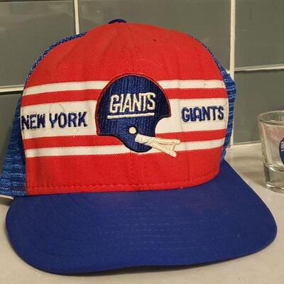 Lot 187: New York Giants Memorabilia