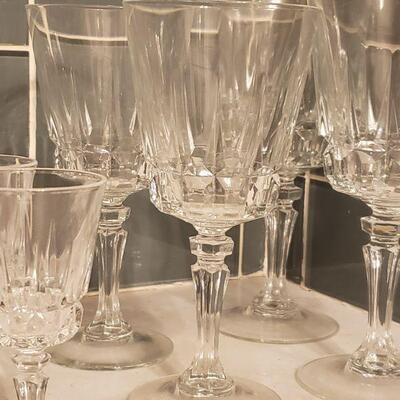 Lot 192: Crystal Stemware lot