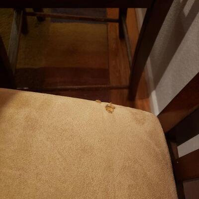 Lot 197:  Dining Table and 6 Chairs with Leaf