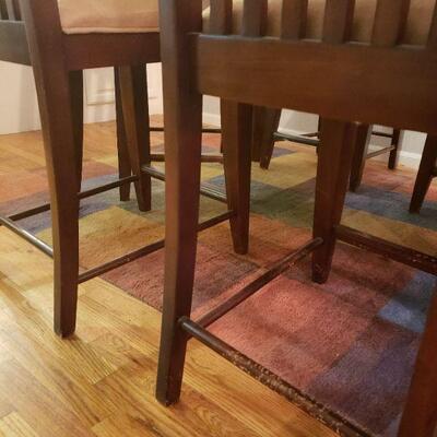 Lot 197:  Dining Table and 6 Chairs with Leaf