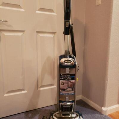 Lot 202: Shark Rotator Power Lift Away Vaccum