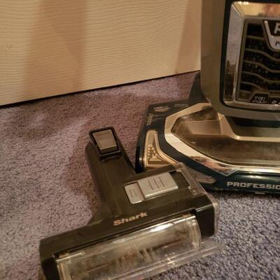 Lot 202: Shark Rotator Power Lift Away Vaccum