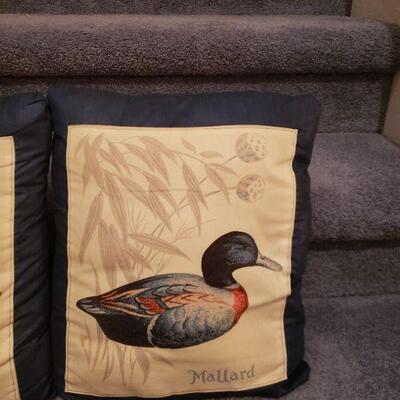 Lot 204: (4) Duck Pillows