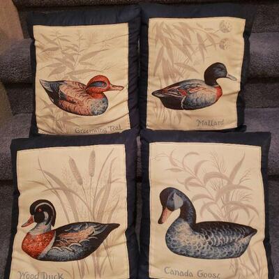 Lot 204: (4) Duck Pillows