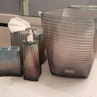 Lot 205: Croscill 4 piece Bathroom Accessories