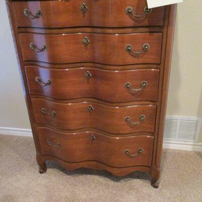 Huntley Chest of Drawers