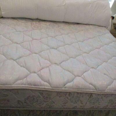 FULL SIZED BED