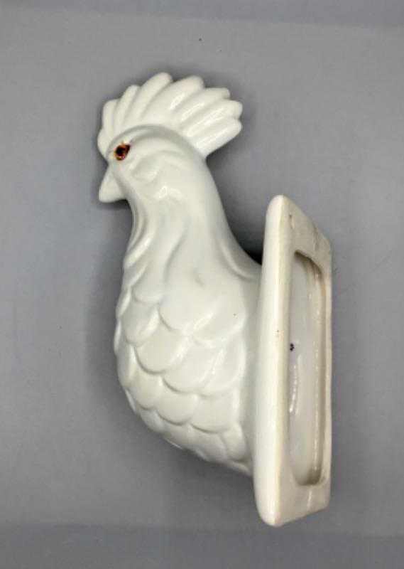 VINTAGE SET OF 2 White Ceramic Rooster Chicken Head Hook Hangers Wall  Mounted $34.99 - PicClick