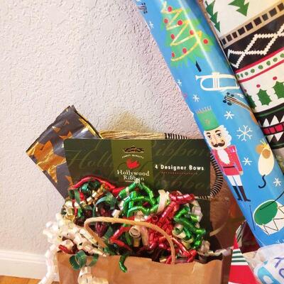 LOT 226: Wrapping Paper, Tissue, Bows, Bags & Christmas Card lot