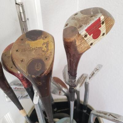 Lot 233: Vintage Burton Pink Golf Bag & Golf Club Set