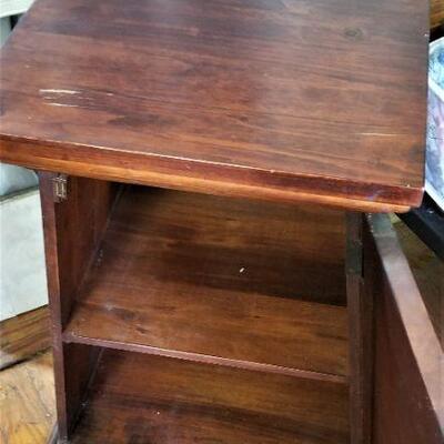 Lot #86  Pyramid Style Table with Shelves