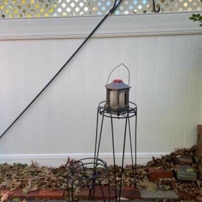 O - 626 Sheppards Hook with Bird Feeder & 2 Plant Stands