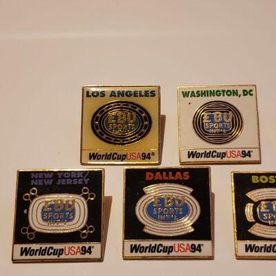 LOT 300: 1994 World Cup Lapel Pins
