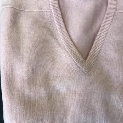 Lot 24U. 10 cashmere  and acrylic womenâ€™s and menâ€™s sweaters and turtlenecks (womenâ€™s large). 2 V-neck menâ€™s large cashmere; 1...