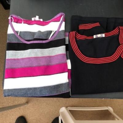 Lot 25U. Seven cashmere sweaters (2 menâ€™s); 5 womenâ€™s size large--$100 