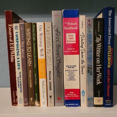 Lot #356: Assorted Writers Paperback Reference Books feat. ON WRITING WELL