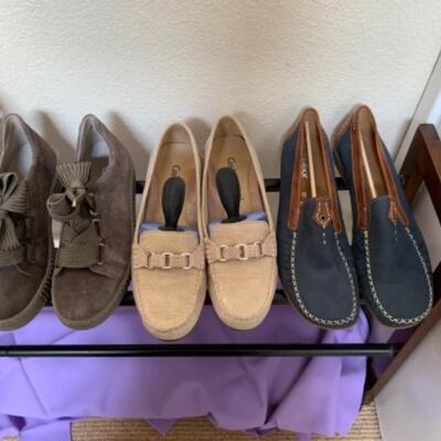 Lot 52U. Six pairs of shoes (all new/various sizes): HB made in Italy, size 40.5; Diesel size 10, Earth size 10; three Gabors, grey suede...