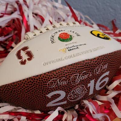 Lot #365: STANFORD 2016 ðŸŒ¹ Rose Bowl Football + Pon Pons 