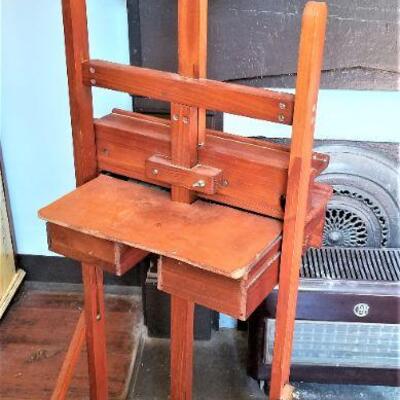 Lot #122 Artist's Easel