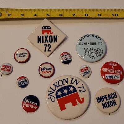 Lot #382: Vintage RICHARD NIXON Political Buttons