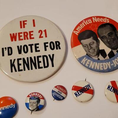 Lot #383: Vintage JOHN KENNEDY Political Buttons