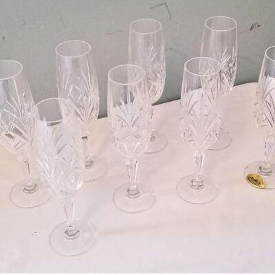 Lot #129  8 Czech Crystal Champagne Flutes