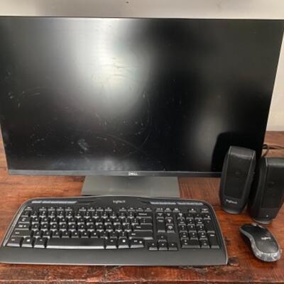 H - 539: Dell Monitor, Keyboard, Speaker, Mouse  