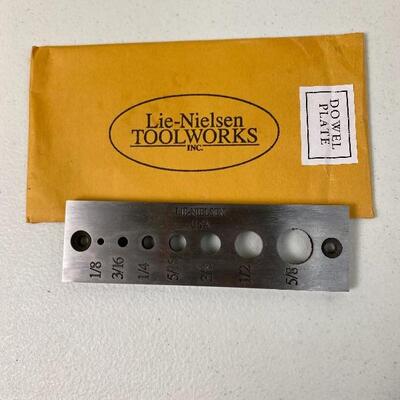 Lot# 83 s Lie Nielsen Precision Dowel Plate Jig Woodworking Cabinet Making Tools 