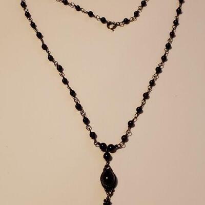 Lot 441: Garnet Necklace 
